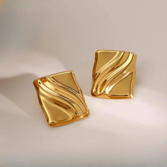 18K Gold Plated Square Statement Earrings*Lilli Claspe*Old Money Earrings*JD - Picture 4 of 6